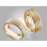 Par Alianças Ouro Escovdo 18k 6g 4mm 05 Brilhantes
